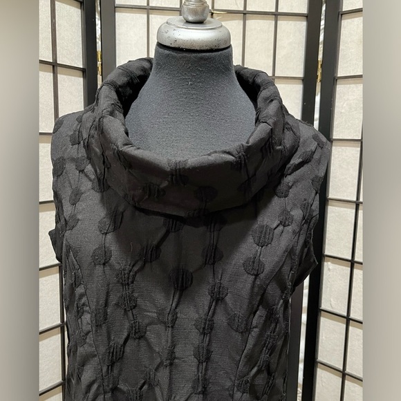 Niche Black Textured TUNIC DRESS, COWL NECK, TUCK HEMLINE, MADE IN USA, SIZE M - Picture 4 of 14
